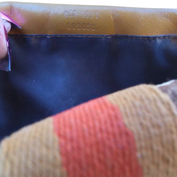 GUCCI Vintage Canvas GG Sherry line Clutch EUC - Picture 3 of 9